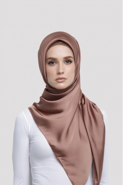 SATIN SILK SQUARE - TOASTED COCONUT SATIN SILK SQUARE - TOASTED COCONUT